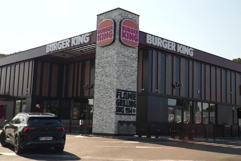 Avranches : choc après l’assassinat des gérants du Burger King, enquête en cours.