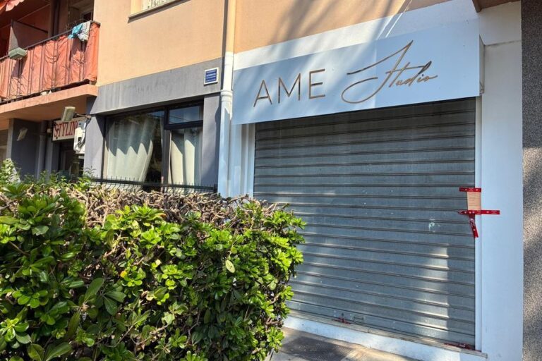 Mort d’une femme après une injection aux fesses dans un salon de beauté en France : enquête ouverte.