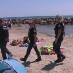 Fumer sur la plage en France : amende de 135 euros en l’absence de panneaux d’interdiction