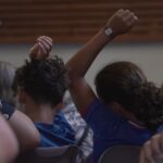 À Besançon, police et justice dialoguent avec les habitants pour apaiser les tensions avec la jeunesse.