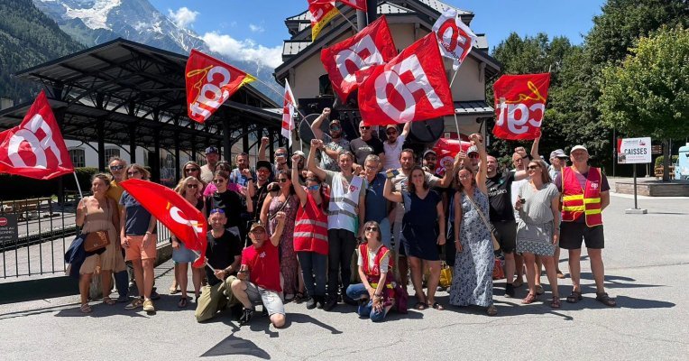 Haute-Savoie : la grève des cheminots suspendue, le train de la Mer de Glace reprend son service.