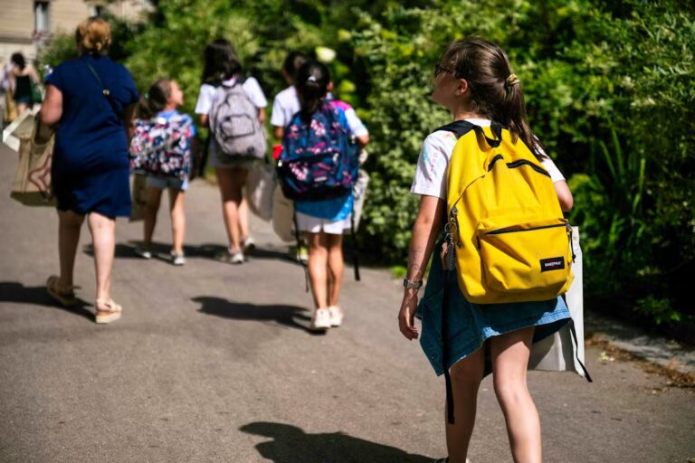 Espaces «no kids» : la CNCDH demande des aménagements urbains adaptés aux enfants