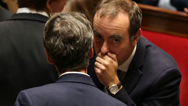 Conflit entre Gabriel Attal et Sébastien Lecornu sur la gestion des ressources publiques.