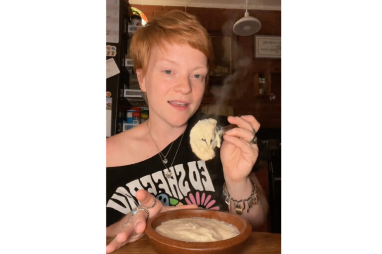 La crème de blé retrouve popularité sur TikTok, suscitant un intérêt croissant.