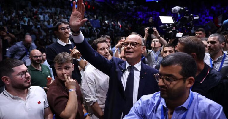 Édouard Philippe se positionne comme « candidat utile » et critique le RN.