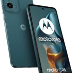 Lancement du Motorola Moto G05 avec écran de 6,67&Prime;, 50MP et 5200mAh en vert.