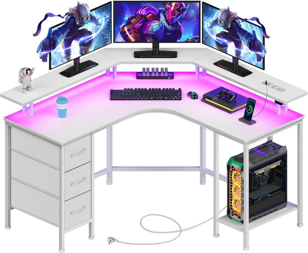 Seventable présente un bureau de jeu en L avec rangement et éclairage LED en Europe.