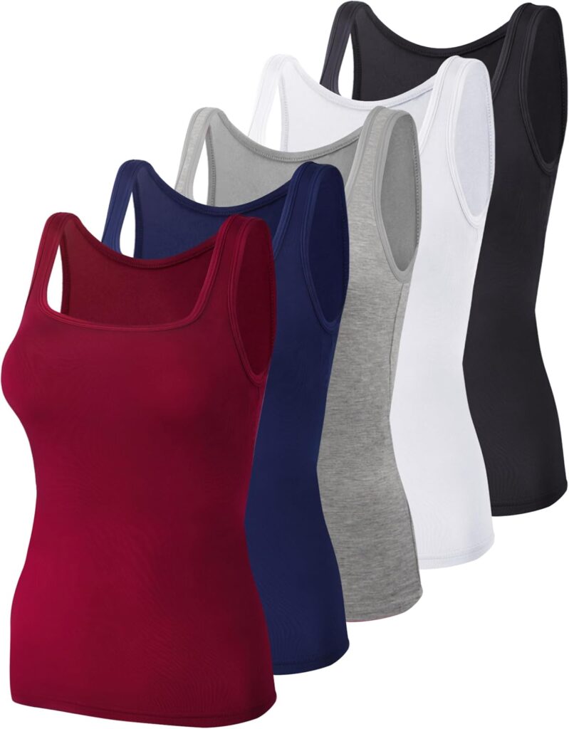 BQTQ lance des débardeurs pour femmes avec un design carré et sans manches.