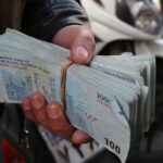 Guerre en Iran : la monnaie locale atteint un niveau historique face à la crise économique.