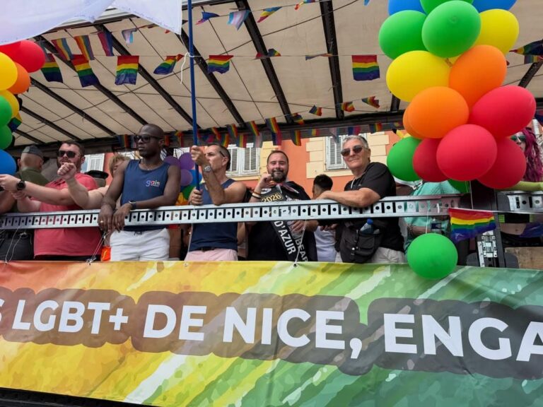 Nice célèbre la diversité avec le slogan « Le futur sera Queer » lors de la Pink Parade.