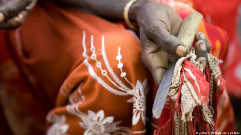 La Fondation Djigui intensifie ses actions contre l’excision en Afrique de l’Ouest.