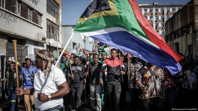 Afrique du Sud : des réseaux sociaux amplifient la xénophobie dans le pays.