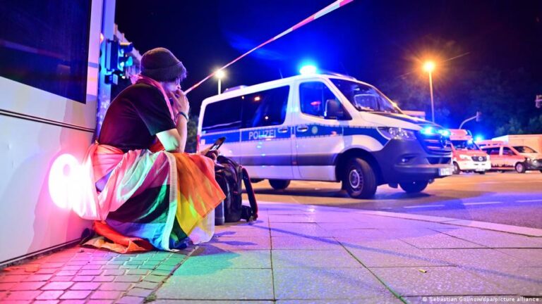 Un mort et 29 blessés lors de la Gay Pride à Berlin, enquête en cours.