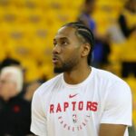 Transfert de Kawhi Leonard vers les Raptors bloqué par la NBA pour des raisons réglementaires.