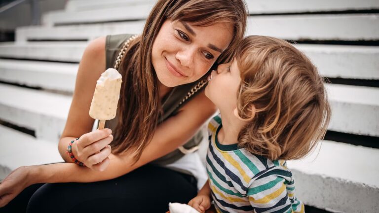 Routines pour enfants pendant les vacances : l’avis d’une psychologue sur leur importance.
