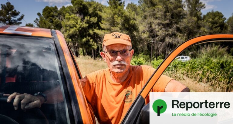 Les habitants surveillent les forêts pour prévenir les incendies potentiels.