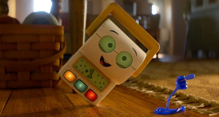 Toy Story 5 réalise un triplé au box-office hebdomadaire, surpassant les attentes.