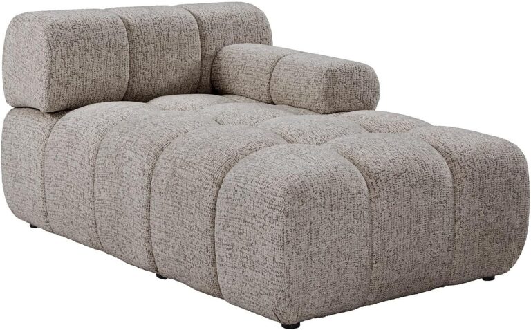 Vente-unique propose une méridienne droite en tissu chiné taupe avec accoudoir.