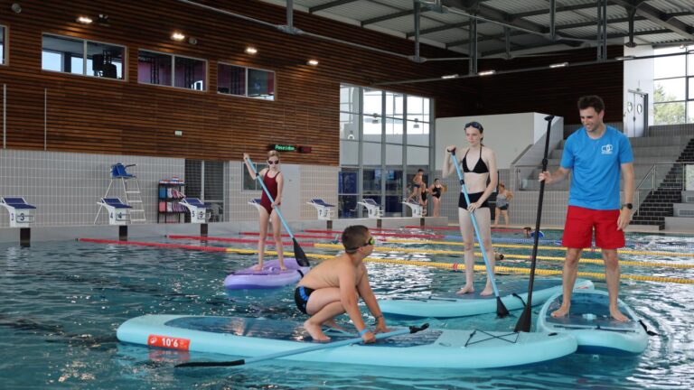 Initiation au paddle à Sceneo, Longuenesse : activités sportives pour tous.