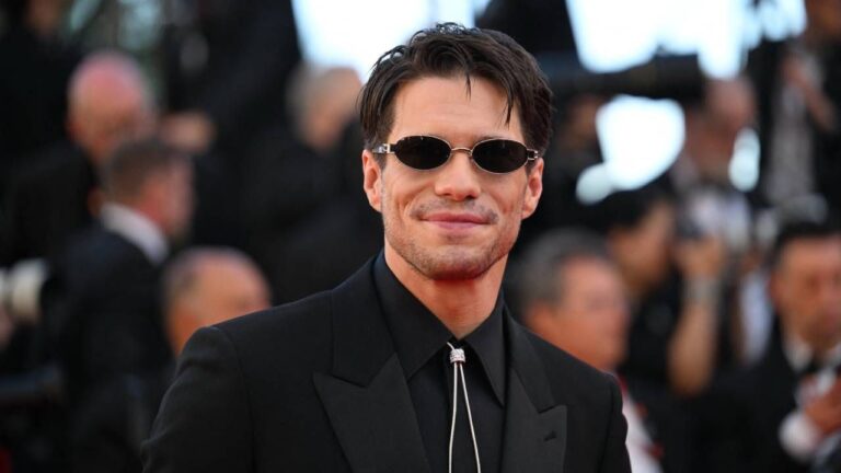 François Civil : retour incertain au cinéma après ses succès au box-office français