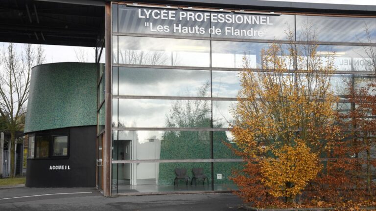 Le lycée professionnel de Seclin propose un bac+1 en vente spécialisée dans le bricolage.