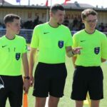 Zakaria Bourdama, jeune arbitre de l&rsquo;Escaut, aspire à officiers dans le football professionnel.