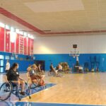 Stage régional pour jeunes sportifs handicapés en France visant à développer leurs compétences.