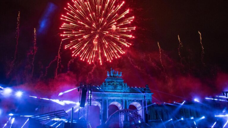 Coup d’envoi des festivités au Cinquantenaire pour la Fête nationale au pays.