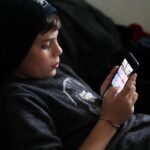 Réseaux sociaux interdits aux moins de 15 ans : obligation de prouver son âge pour les Français.