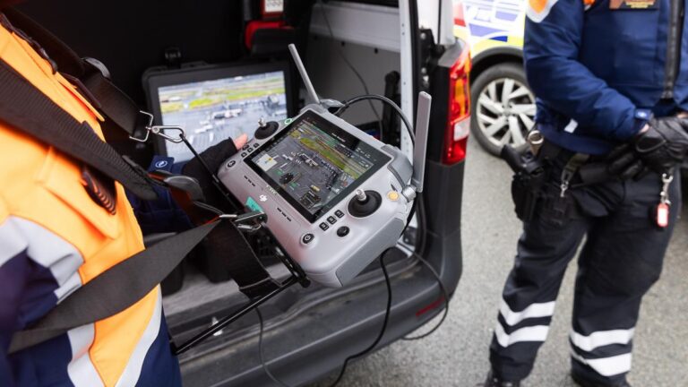 La police belge confie des missions sensibles à du personnel civil pour alléger ses effectifs.