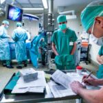 Augmentation du cancer du poumon chez les femmes et les non-fumeurs en France.