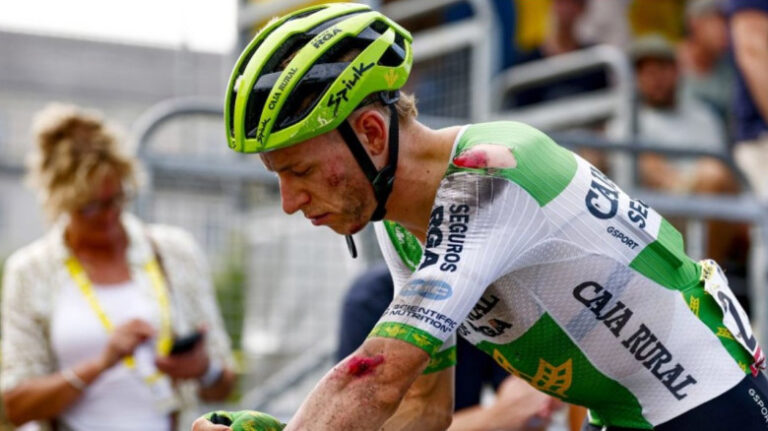 Tour de France : Alex Molenaar abandonne après sa chute durant la course.