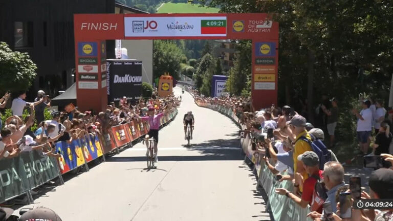 Powless remporte la 5e étape du Tour d’Autriche après cinq mois d’absence en compétition.