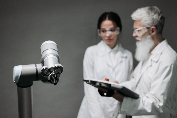 Anthropic envisage de développer des médicaments dans le secteur de la santé.