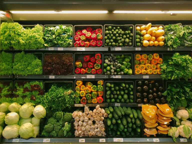 Prix des légumes en hausse : Familles Rurales signale une flambée des courgettes et tomates.