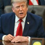 Les États-Unis intensifient les frappes aériennes contre des cibles en Iran.