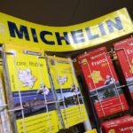 Les Français privilégient encore les cartes routières malgré l’essor du GPS.