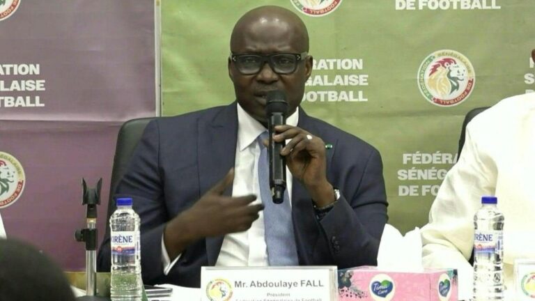 Coupe du monde 2026 : la fédération sénégalaise critique Pape Thiaw pour résultats décevants.