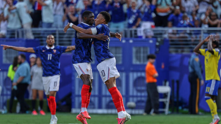 Coupe du monde 2026 : l’équipe de France élimine la Suède et se qualifie pour les huitièmes.