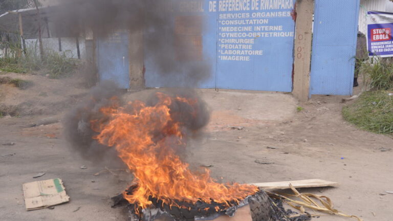 Épidémie d’Ebola en République démocratique du Congo : deux mois de propagation et de tensions sanitaires