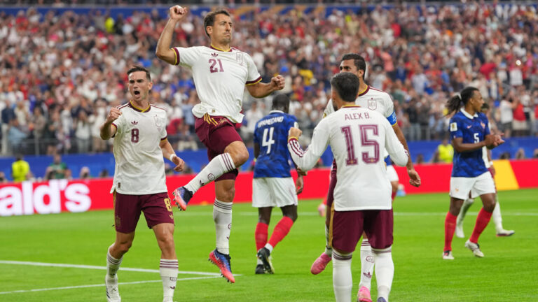 Espagne en finale du Mondial, France éliminée après un parcours décevant