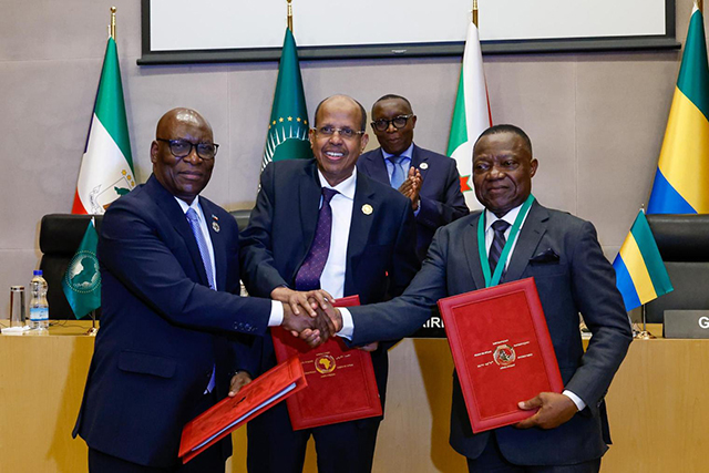 Gabon et Guinée équatoriale signent un accord à Addis Abeba pour l’application de l’arrêt de la CIJ.