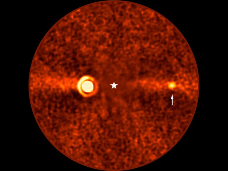 Une exoplanète observable a échappé aux astronomes pendant dix ans.