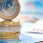 Fonction publique : le gouvernement maintient le gel du point d’indice, syndicats en désaccord.