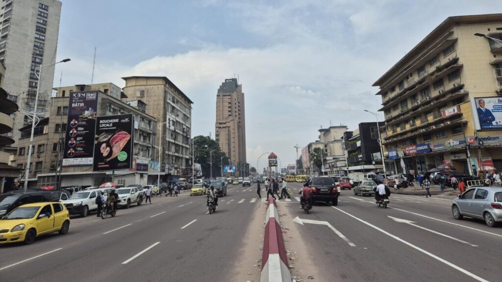 Incendie dans une salle des fêtes en RDC : au moins 22 morts et de nombreux blessés.