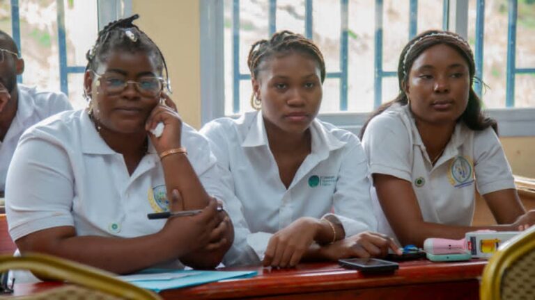 Le gouvernement gabonais engage la jeunesse pour renforcer l’économie numérique.