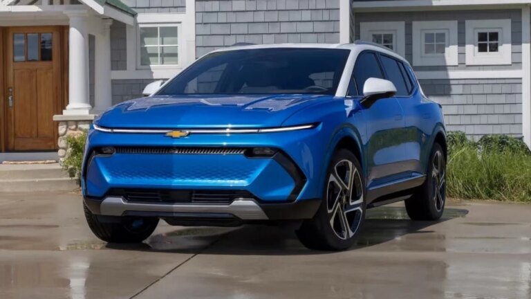 Pénurie de mémoire affecte les PC et perturbe la production automobile mondiale.