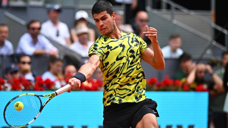 Carlos Alcaraz remporte le tournoi de tennis de Madrid et consolide sa position au classement mondial.