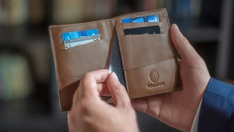 France découvre un trafic de faux documents sur Telegram, cartes d’identité à 350 €