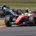 GP de Grande-Bretagne : Leclerc remporte la course après un final chaotique.